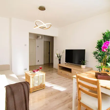 Apartment Center By Alia *